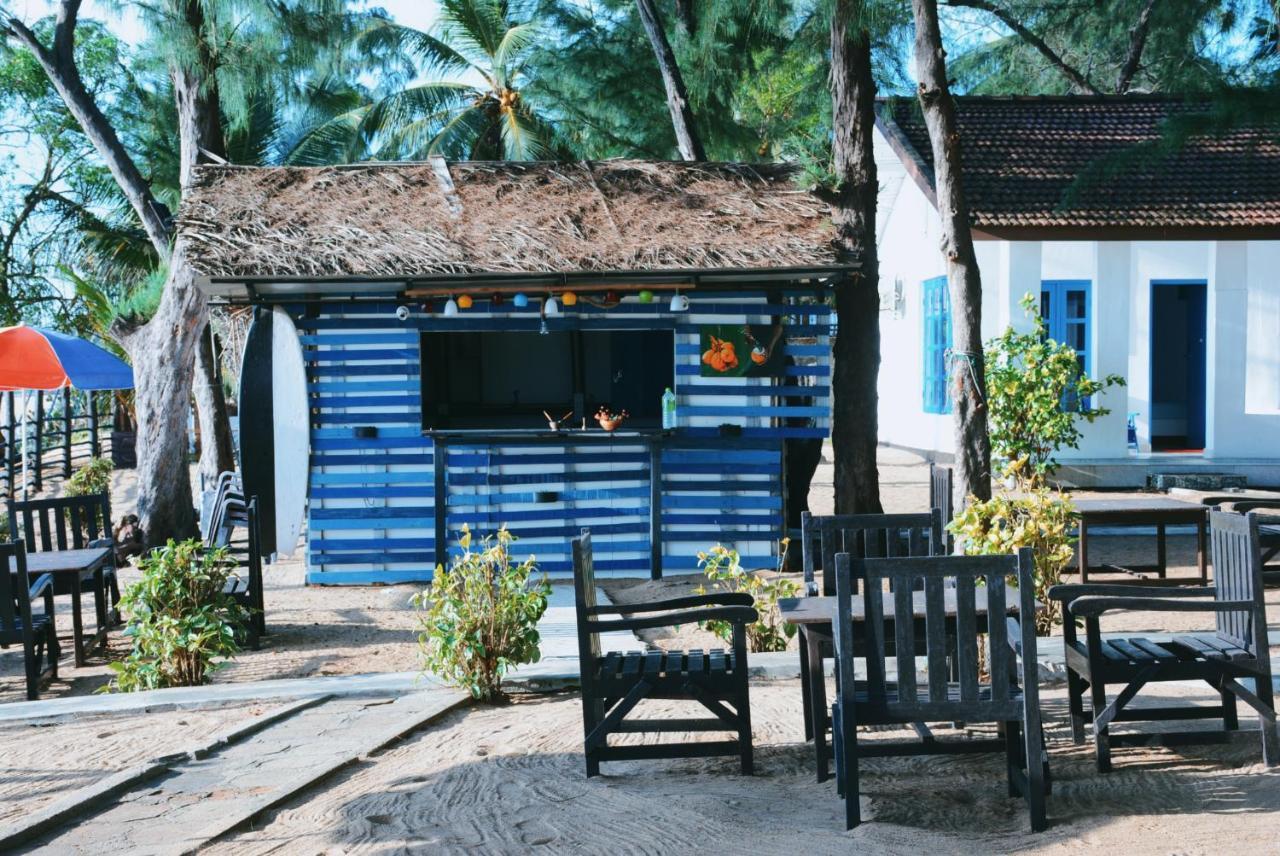 Tsunami Beach Hotel Аругам Экстерьер фото