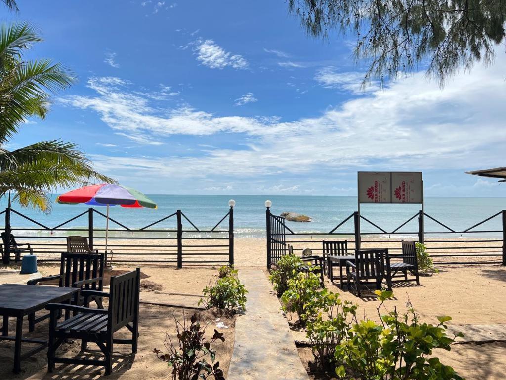 Tsunami Beach Hotel Аругам Экстерьер фото