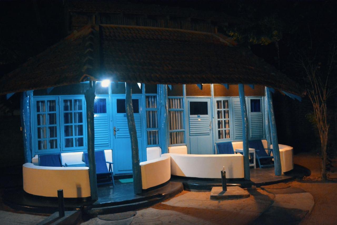 Tsunami Beach Hotel Аругам Экстерьер фото