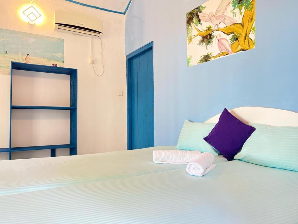 Tsunami Beach Hotel Аругам Экстерьер фото