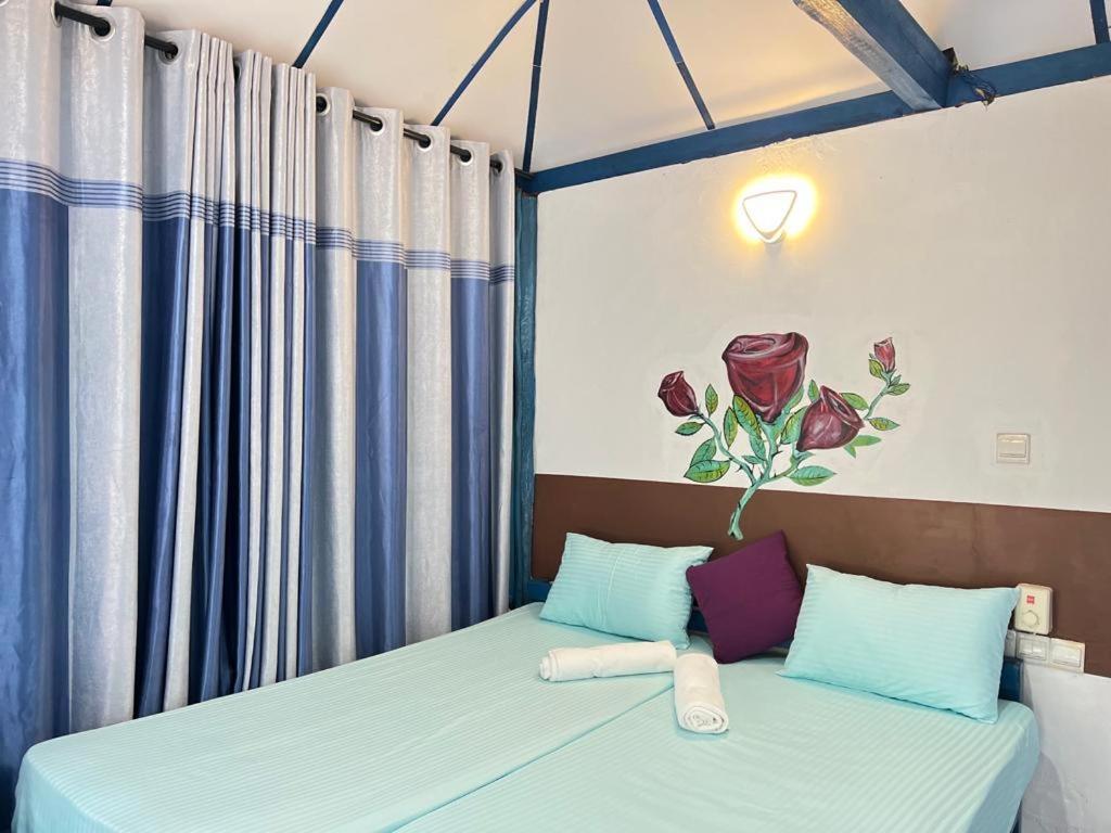 Tsunami Beach Hotel Аругам Экстерьер фото